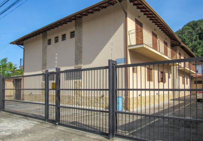 Apartment in Ubatuba - Apto confortável c Wi-Fi e próx à Praia Grande/SP Apartment in Ubatuba - Apto confortável c Wi-Fi e próx à Praia Grande/SP