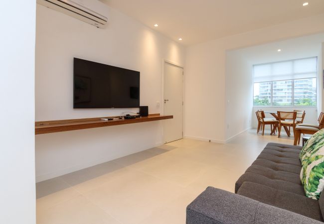  in Rio de Janeiro - ATA302| Apartamento próximo a Praia do Leblon