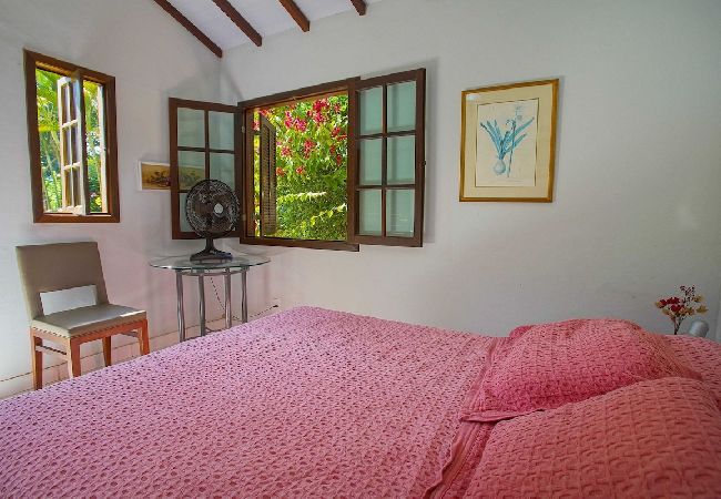 House in Petrópolis - GUI8A| Casa com piscina em Secretário House in Petrópolis - GUI8A| Casa com piscina em Secretário
