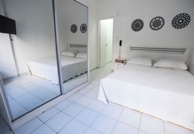  in Rio de Janeiro - VISC303| Quarto e Sala próximo a Praia de Ipanema