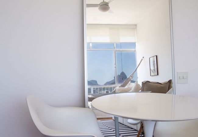 Apartment in Rio de Janeiro - NSC1502| 2 quartos com vista panorâmica em Ipanema Apartment in Rio de Janeiro - NSC1502| 2 quartos com vista panorâmica em Ipanema