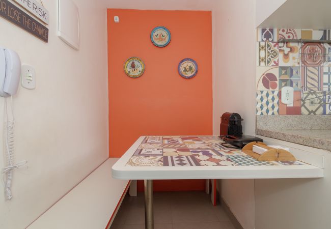 Apartment in Rio de Janeiro - NS802| Apto charmoso a 2 quadras da praia de Copa Apartment in Rio de Janeiro - NS802| Apto charmoso a 2 quadras da praia de Copa