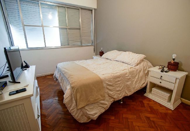 Apartment in Rio de Janeiro - BUL302| 3 qts na divisa de Ipanema e Copacabana Apartment in Rio de Janeiro - BUL302| 3 qts na divisa de Ipanema e Copacabana