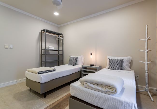 Apartment in Rio de Janeiro - Refuge in Copacabana | For 4 people | NSC401  Apartment in Rio de Janeiro - Refuge in Copacabana | For 4 people | NSC401