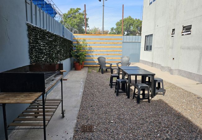 House in Mendoza - 10 dormitorios en Suite. Excelente ubicación House in Mendoza - 10 dormitorios en Suite. Excelente ubicación