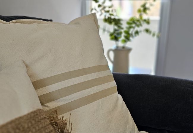 House in Luján de Cuyo - Moderno y amplio en complejo privado, con cochera House in Luján de Cuyo - Moderno y amplio en complejo privado, con cochera