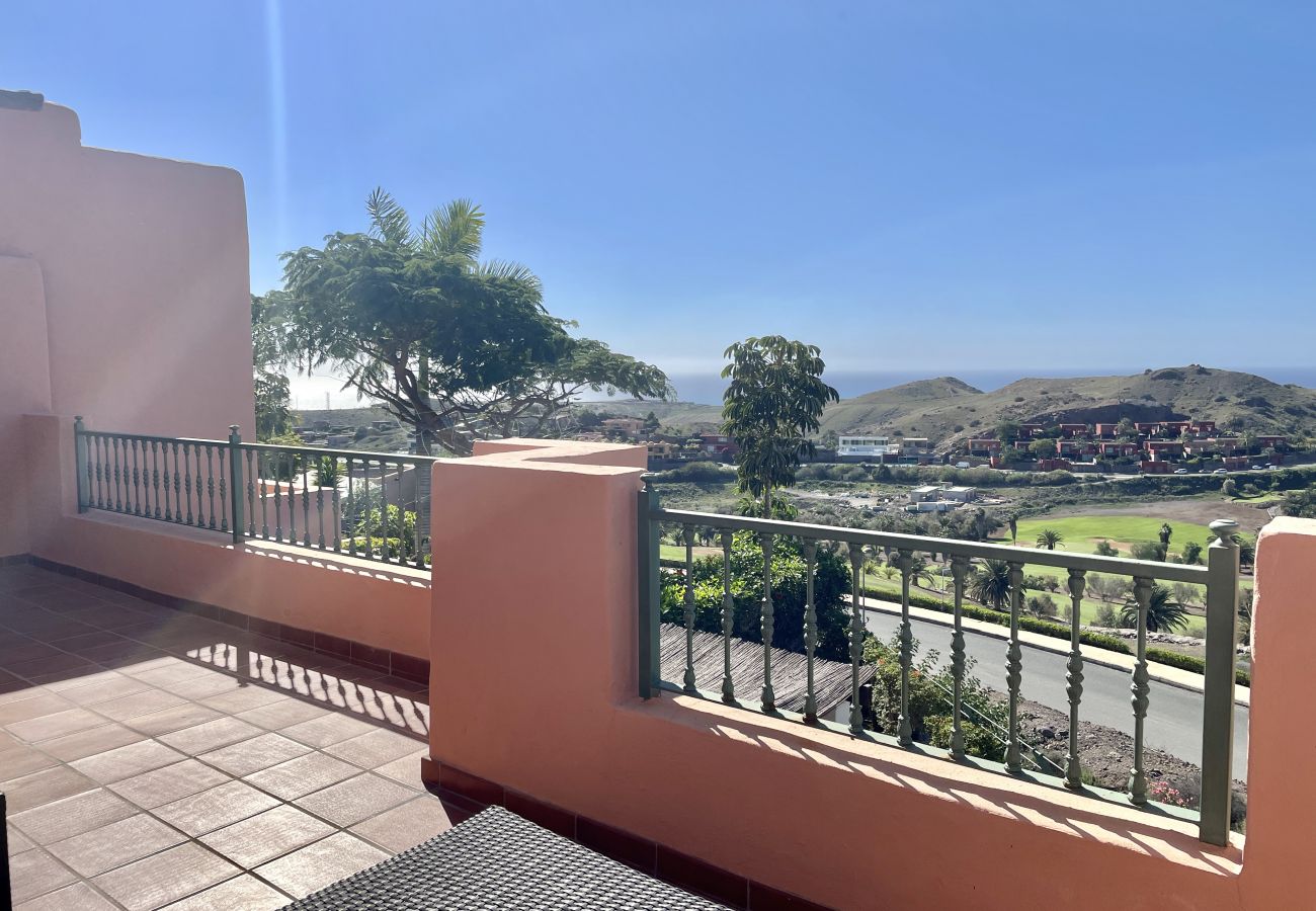 Villa in San Bartolomé de Tirajana - HomeForGuest Villa in Salobre with magnificent views of the golf course. Villa in San Bartolomé de Tirajana - HomeForGuest Villa in Salobre with magnificent views of the golf course.
