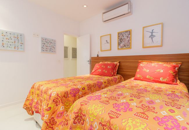 Apartment in Rio de Janeiro - BAR203| Apto alto padrão em área nobre de Ipanema Apartment in Rio de Janeiro - BAR203| Apto alto padrão em área nobre de Ipanema