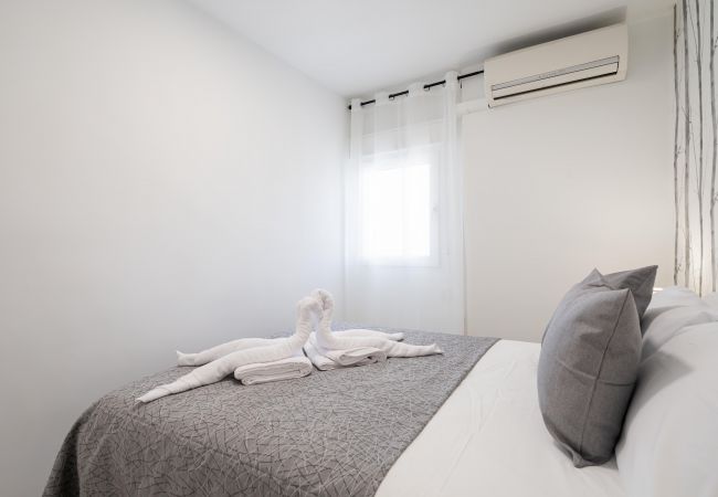 Apartment in Madrid - Parque de Atracciones-Zoo-Casa de Campo  Apartment in Madrid - Parque de Atracciones-Zoo-Casa de Campo