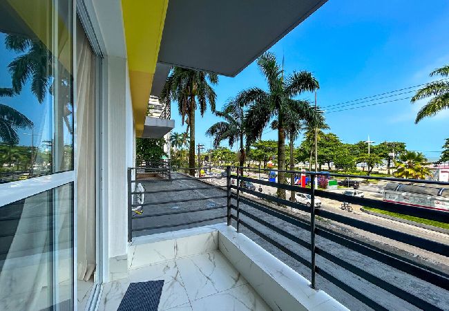  in Santos - Apto confortável e estiloso com wi-fi a beira mar