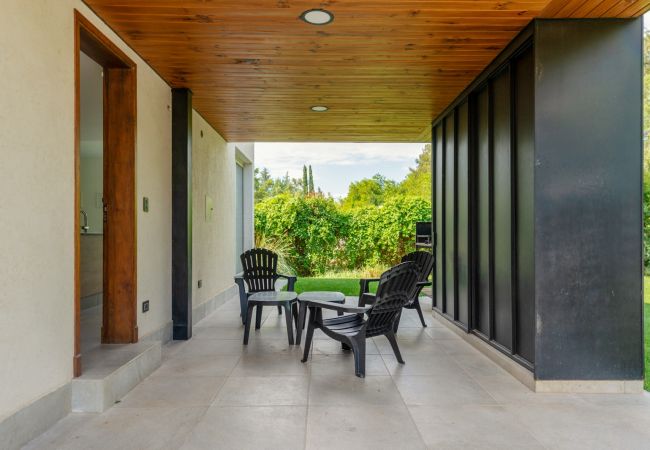 House in Luján de Cuyo - The Acacia Village: Colorful Lodge 8 House in Luján de Cuyo - The Acacia Village: Colorful Lodge 8