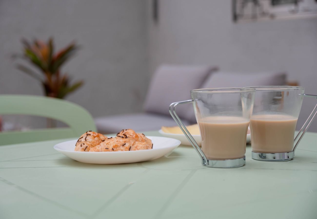 Studio in Madrid - ESTUDIO-TETUAN  Studio in Madrid - ESTUDIO-TETUAN