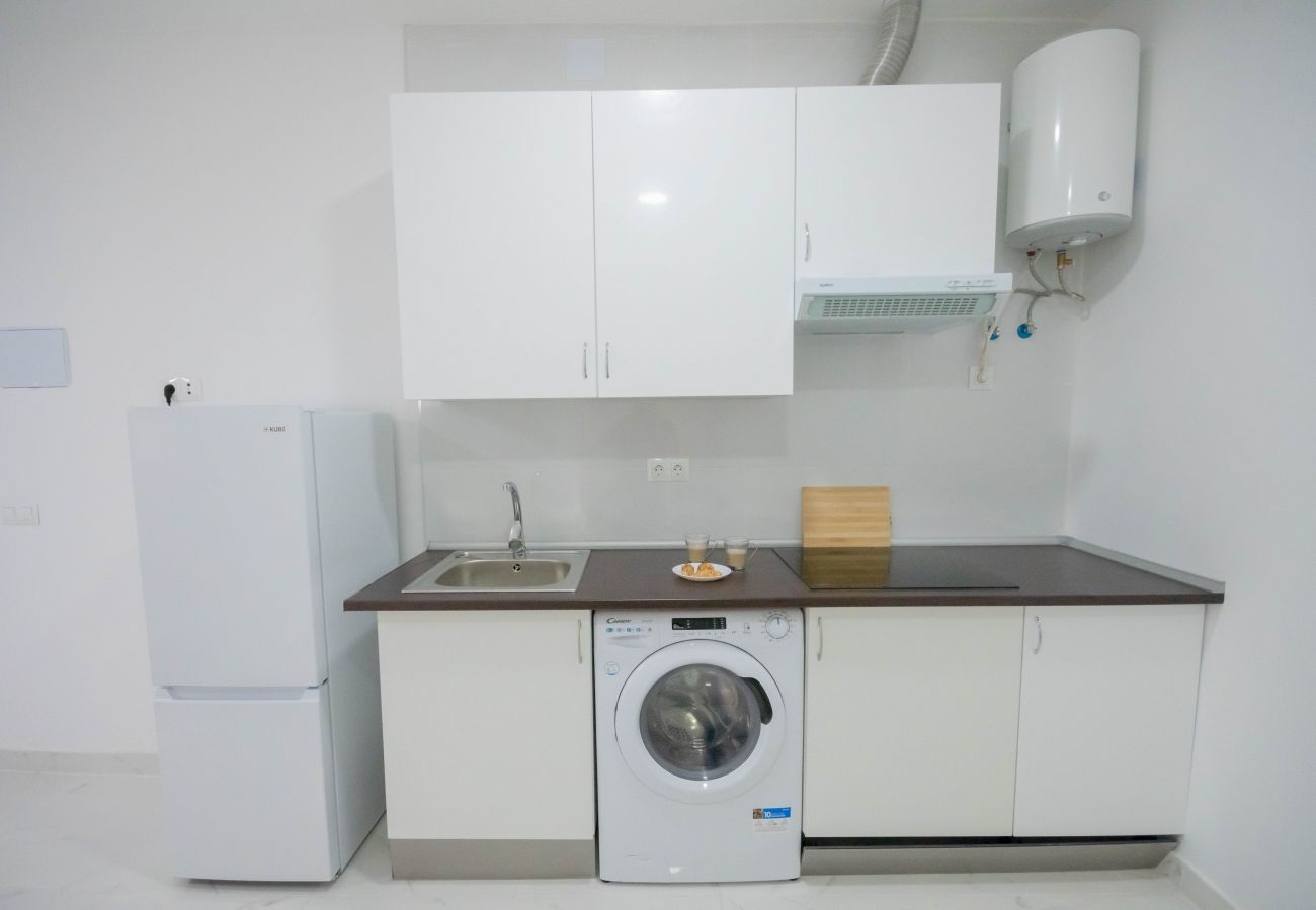 Studio in Madrid - ESTUDIO-TETUAN  Studio in Madrid - ESTUDIO-TETUAN