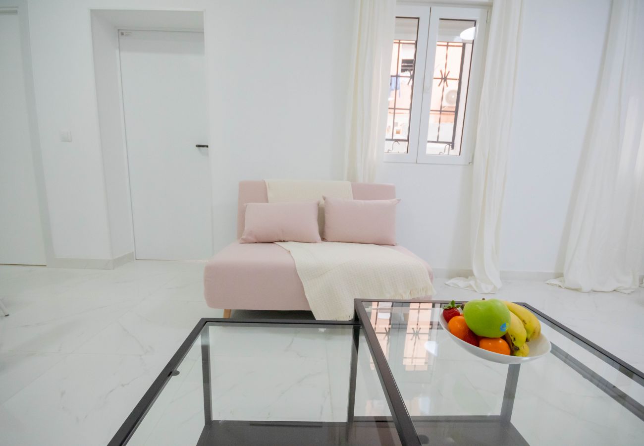 Studio in Madrid - ESTUDIO-TETUAN  Studio in Madrid - ESTUDIO-TETUAN