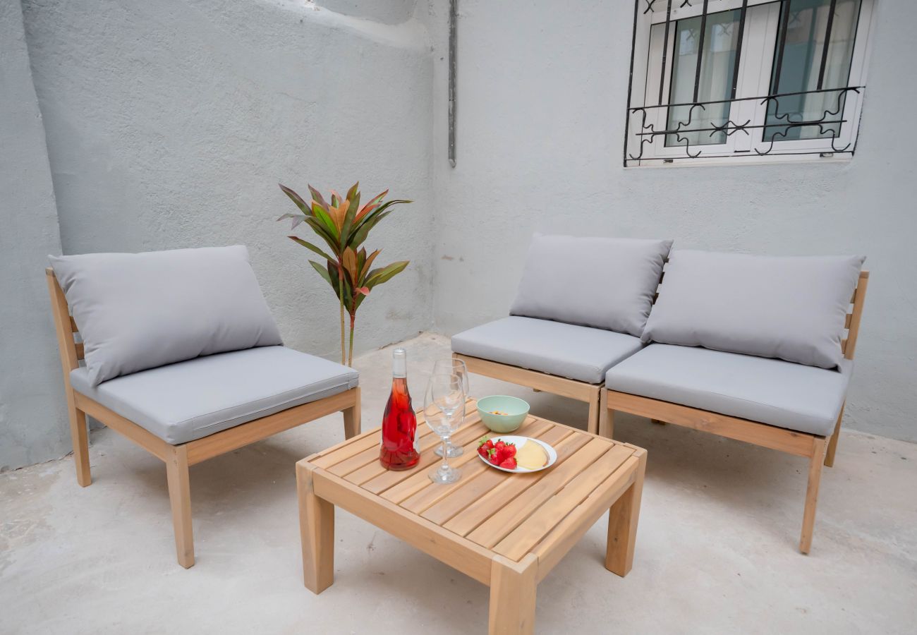 Studio in Madrid - ESTUDIO-TETUAN  Studio in Madrid - ESTUDIO-TETUAN