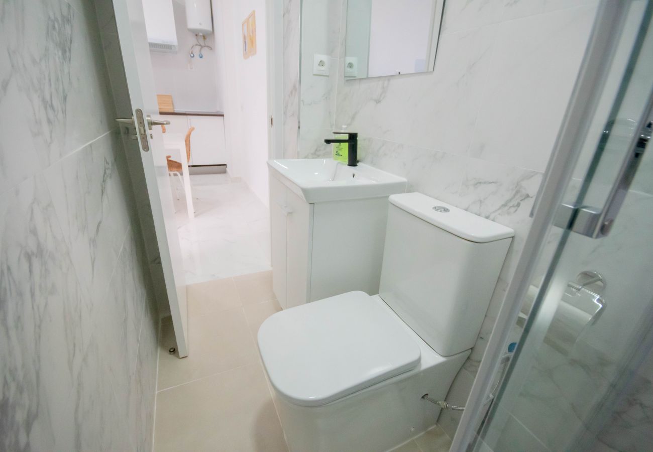 Studio in Madrid - ESTUDIO-TETUAN  Studio in Madrid - ESTUDIO-TETUAN