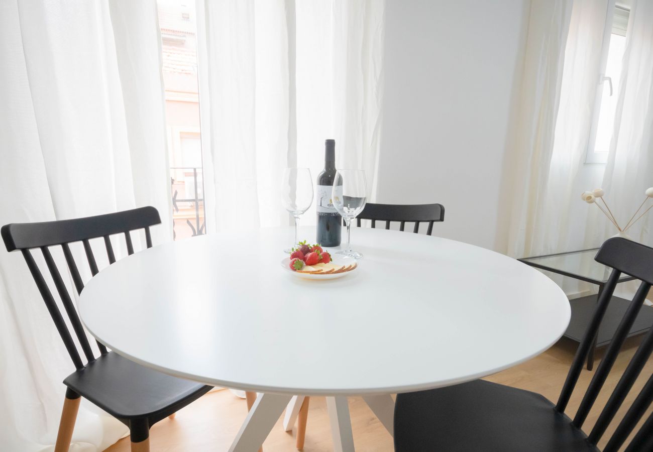 Studio in Madrid - ESTUDIO-TETUAN- Studio in Madrid - ESTUDIO-TETUAN-