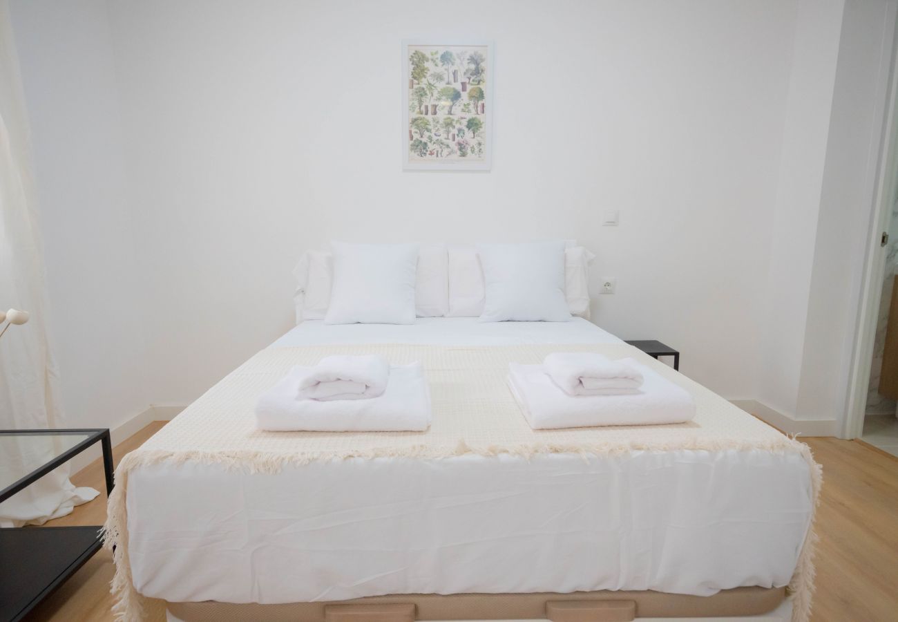 Studio in Madrid - ESTUDIO-TETUAN- Studio in Madrid - ESTUDIO-TETUAN-