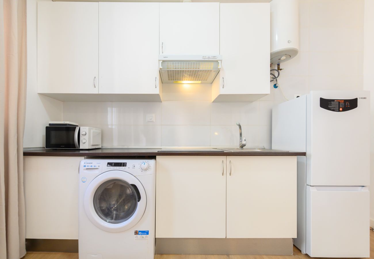 Studio in Madrid - TETUAN -  Studio in Madrid - TETUAN -