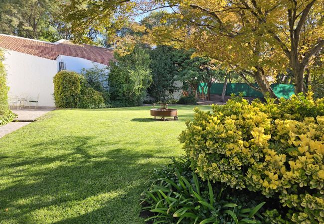 House in Luján de Cuyo -  Espectacular casa para grupos, opcional desayuno House in Luján de Cuyo -  Espectacular casa para grupos, opcional desayuno