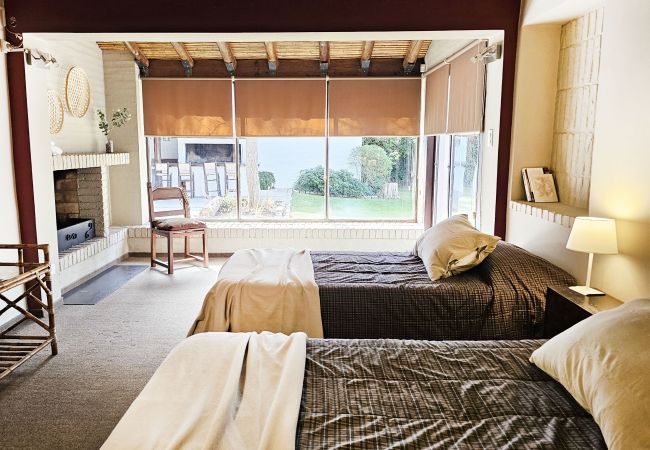 House in Luján de Cuyo -  Amplia y cálida rodeada de verde con seguridad House in Luján de Cuyo -  Amplia y cálida rodeada de verde con seguridad