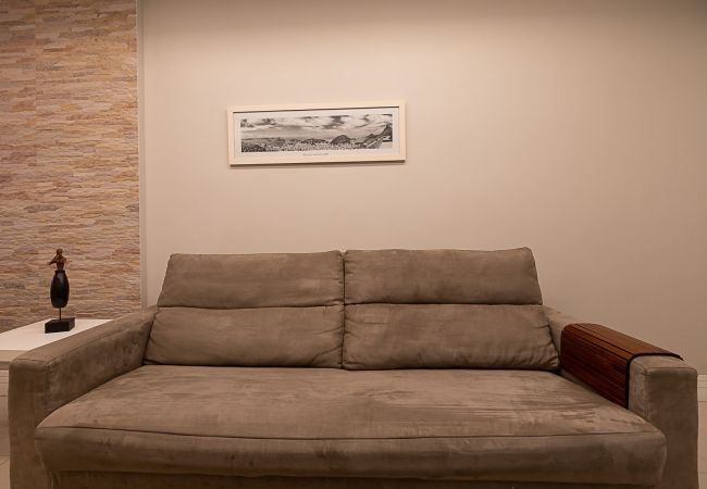 Apartment in Rio de Janeiro - 3 minutes from Copacabana beach | STC303 Apartment in Rio de Janeiro - 3 minutes from Copacabana beach | STC303