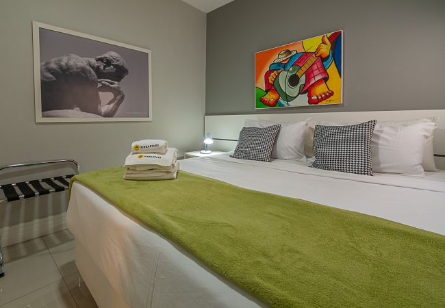 Apartment in Rio de Janeiro - 3 minutes from Copacabana beach | STC303 Apartment in Rio de Janeiro - 3 minutes from Copacabana beach | STC303