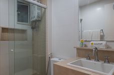 Apartment in Rio de Janeiro - 3 minutes from Copacabana beach | STC303