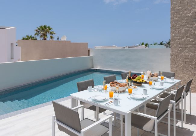 Villa in Adeje - Villa Horizon Luxe Villa in Adeje - Villa Horizon Luxe