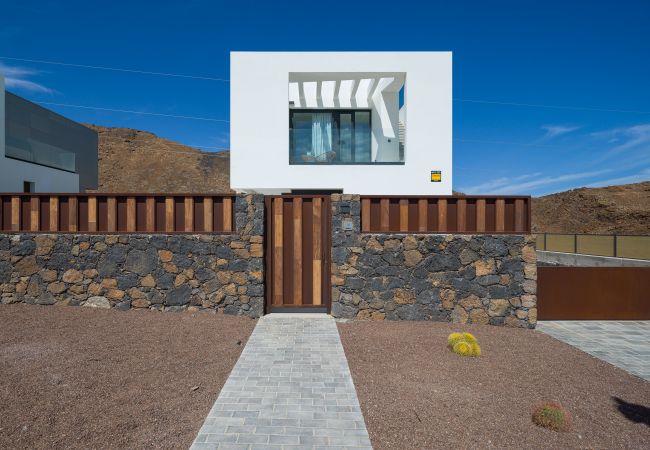 Villa in Corralejo -  Villa Deluxe Las Calderas 01 with private pool Villa in Corralejo -  Villa Deluxe Las Calderas 01 with private pool
