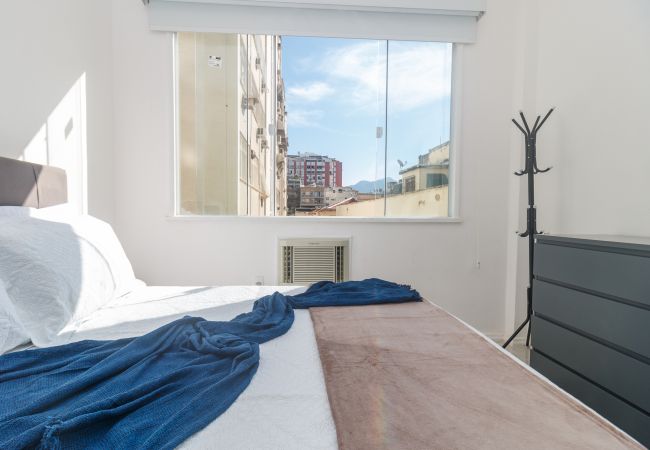 Apartment in Rio de Janeiro - ALB312| Encantador apartamento em Ipanema Apartment in Rio de Janeiro - ALB312| Encantador apartamento em Ipanema