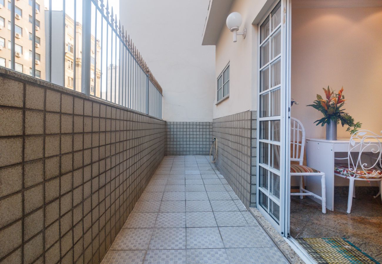 Apartment in Rio de Janeiro - NS201| Apto. 2 quadras da praia de Copacabana Apartment in Rio de Janeiro - NS201| Apto. 2 quadras da praia de Copacabana