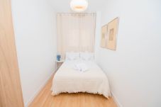 Apartment in Madrid - Cozy and charming 3-bedroom apartment in Madrid 