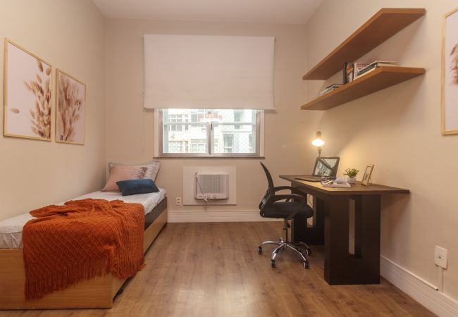 Apartment in Rio de Janeiro - Brt401A| 3 quartos em Copacabana, 9 min do Posto 4 Apartment in Rio de Janeiro - Brt401A| 3 quartos em Copacabana, 9 min do Posto 4