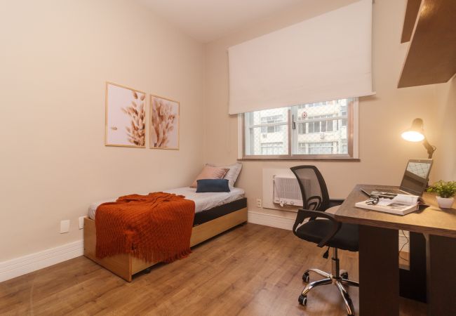 Apartment in Rio de Janeiro - Brt401A| 3 quartos em Copacabana, 9 min do Posto 4 Apartment in Rio de Janeiro - Brt401A| 3 quartos em Copacabana, 9 min do Posto 4