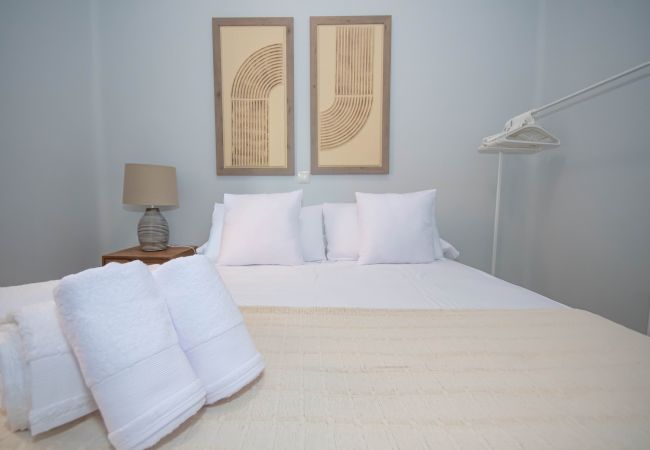 Apartment in Madrid - Luminoso y amplio apartamento en Cuatro Caminos Madrid Apartment in Madrid - Luminoso y amplio apartamento en Cuatro Caminos Madrid