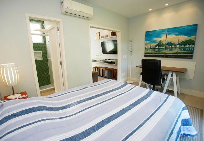 Apartment in Rio de Janeiro - URQ401| Quarto e sala aconchegante no Leblon! Apartment in Rio de Janeiro - URQ401| Quarto e sala aconchegante no Leblon!