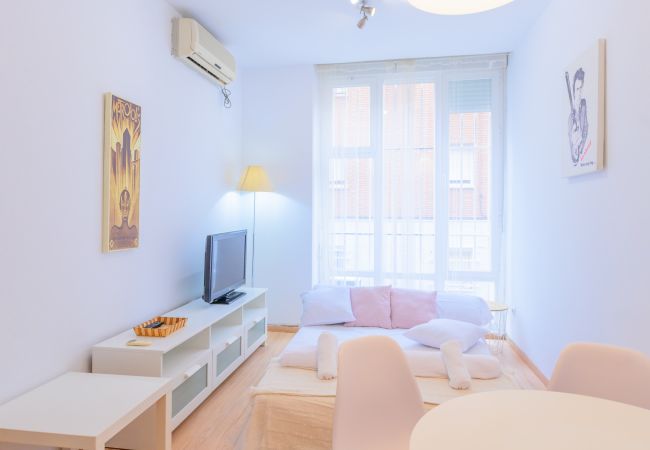Studio in Madrid - COZY STUDY CLOSE TO FINANCE AREA AND IE Studio in Madrid - COZY STUDY CLOSE TO FINANCE AREA AND IE