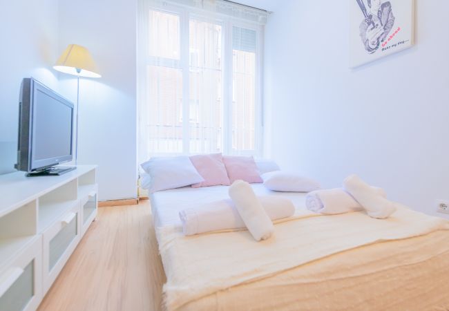 Studio in Madrid - COZY STUDY CLOSE TO FINANCE AREA AND IE Studio in Madrid - COZY STUDY CLOSE TO FINANCE AREA AND IE