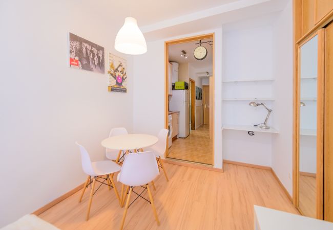 Studio in Madrid - COZY STUDY CLOSE TO FINANCE AREA AND IE Studio in Madrid - COZY STUDY CLOSE TO FINANCE AREA AND IE