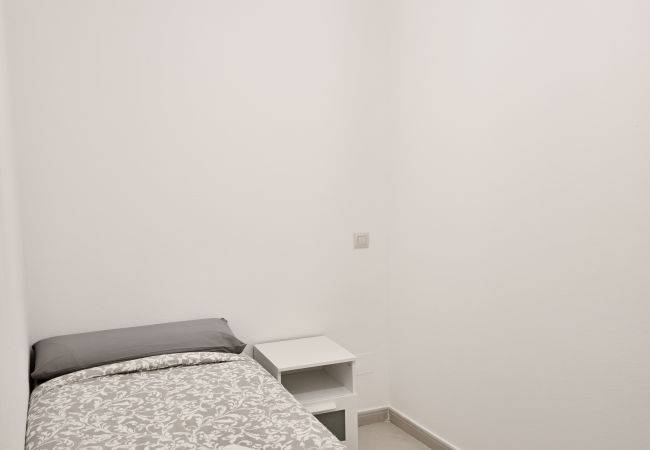 Apartment in Madrid - Central apartment on Calle Infantas Apartment in Madrid - Central apartment on Calle Infantas