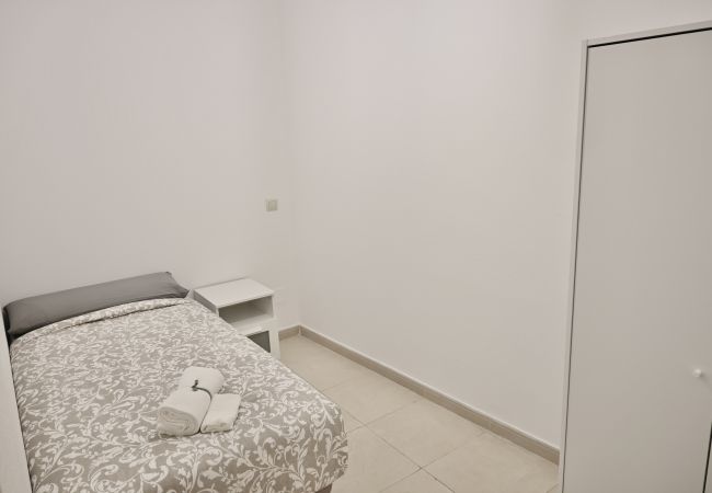 Apartment in Madrid - Central apartment on Calle Infantas Apartment in Madrid - Central apartment on Calle Infantas