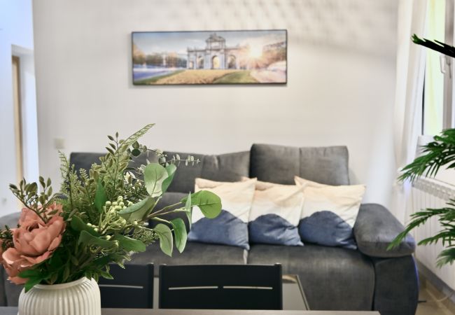 Apartment in Madrid - Central apartment on Calle Infantas Apartment in Madrid - Central apartment on Calle Infantas