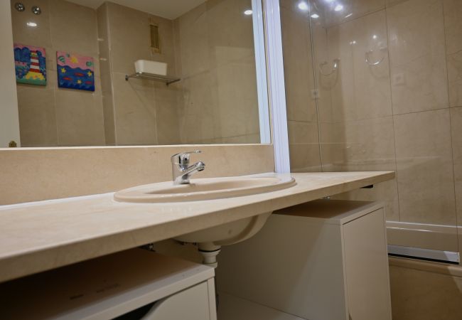 Studio in Madrid - Bright and practical apartment in El Barrio del Pilar Studio in Madrid - Bright and practical apartment in El Barrio del Pilar