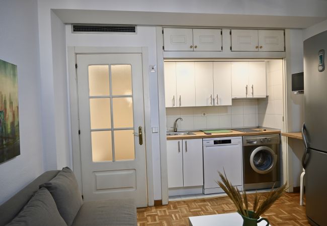 Studio in Madrid - Bright and practical apartment in El Barrio del Pilar Studio in Madrid - Bright and practical apartment in El Barrio del Pilar
