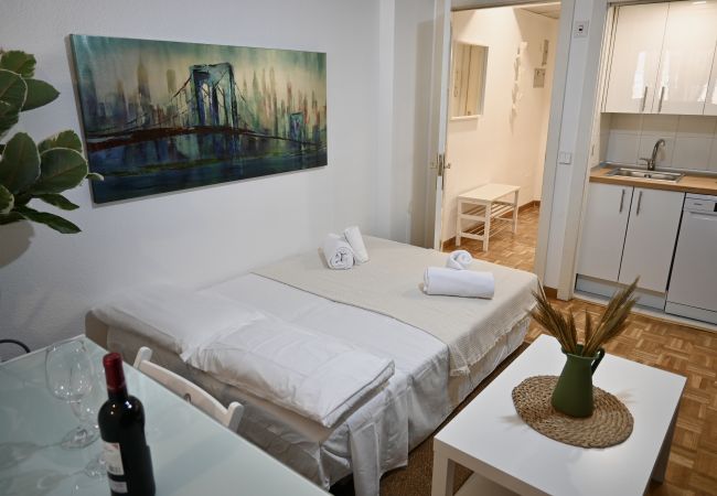 Studio in Madrid - Bright and practical apartment in El Barrio del Pilar Studio in Madrid - Bright and practical apartment in El Barrio del Pilar