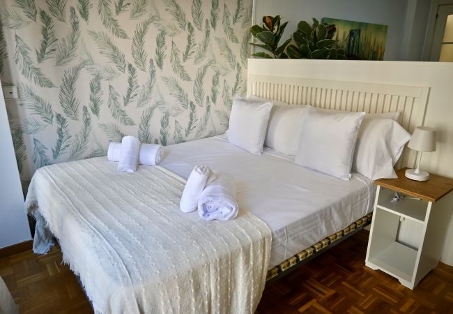 Studio in Madrid - Bright and practical apartment in El Barrio del Pilar Studio in Madrid - Bright and practical apartment in El Barrio del Pilar