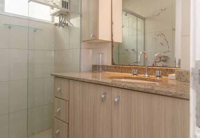 Apartment in Rio de Janeiro - Brt401B|2 quartos em Copacabana, 10 min do Posto 3 Apartment in Rio de Janeiro - Brt401B|2 quartos em Copacabana, 10 min do Posto 3