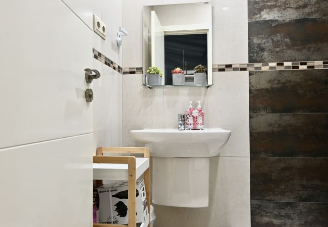 Studio in Madrid - HERMOSO APARTAMENTO TIPO ESTUDIO EN MADRID SFL5 Studio in Madrid - HERMOSO APARTAMENTO TIPO ESTUDIO EN MADRID SFL5