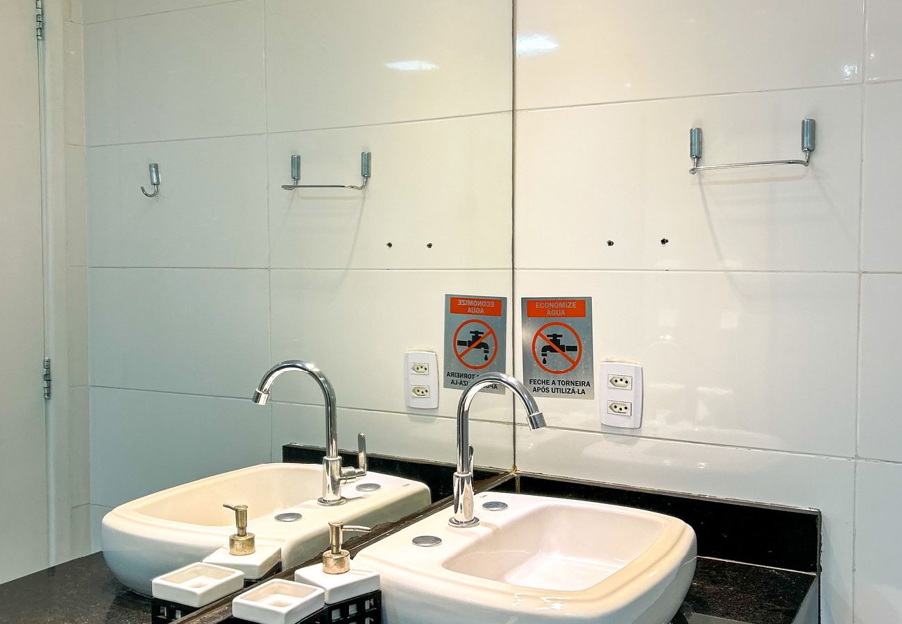 Apartment in Rio de Janeiro - Flat a beira mar no Recreio dos Bandeirantes/RJ Apartment in Rio de Janeiro - Flat a beira mar no Recreio dos Bandeirantes/RJ